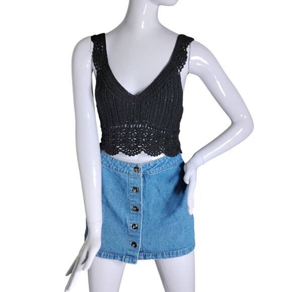 Nectar Clothing Crochet Crop Top Size Small / Med Black Sleeveless Scalloped Hem - Picture 2 of 5
